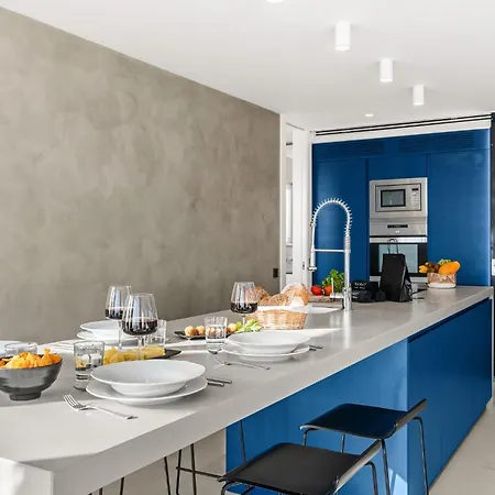 וילה Karat Blue *